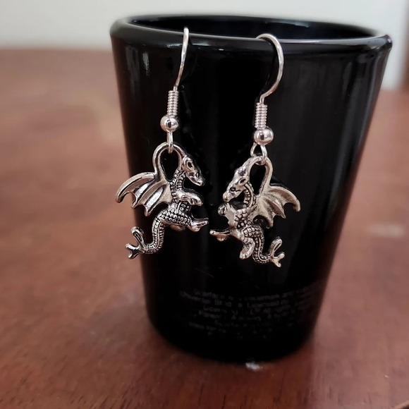 Dragon Earrings - Picture 1 of 1